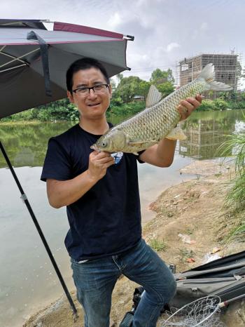 如何找到野钓资源？这几技巧帮你找到鱼多的地方  -图2