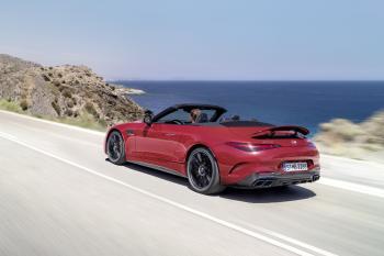 最美奔驰回归 挑战保时捷911！海外试驾AMG SL 55！  -图8