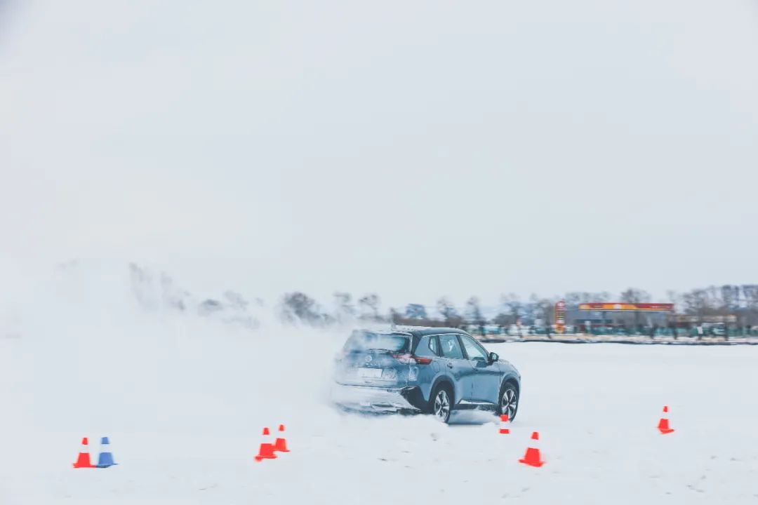 东风日产SUV家族冰雪试驾：回头率比CRV高，还有四驱  -图7