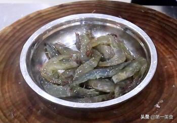 厨师长教你做油焖大虾，在家做出饭店的味道，简单易学，鲜香入味  -图2