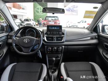 打你看丰田YARiS L 致炫，不到10万元就能拿下，还标配LED大灯  -图4